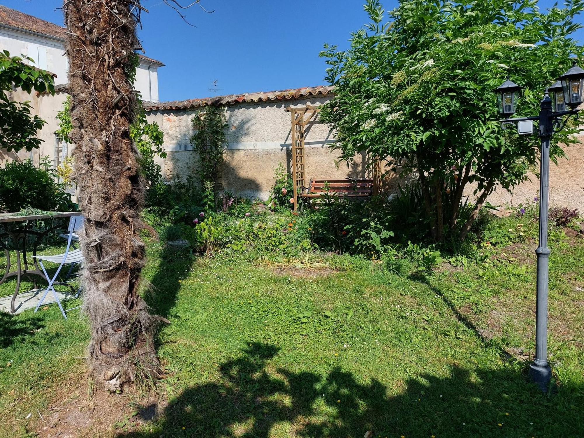La Gueriniere Bella Romantica Chateauneuf-sur-Charente Экстерьер фото